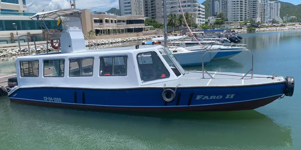 Embarcación Faro II